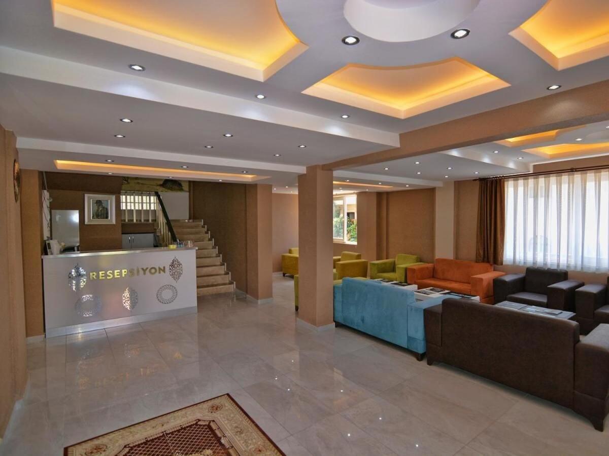 Airport Guelluek Otel Миляс Экстерьер фото